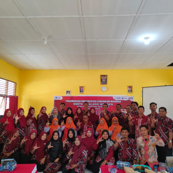Pengimbasan IKM di SMPN 1 Muara Telang